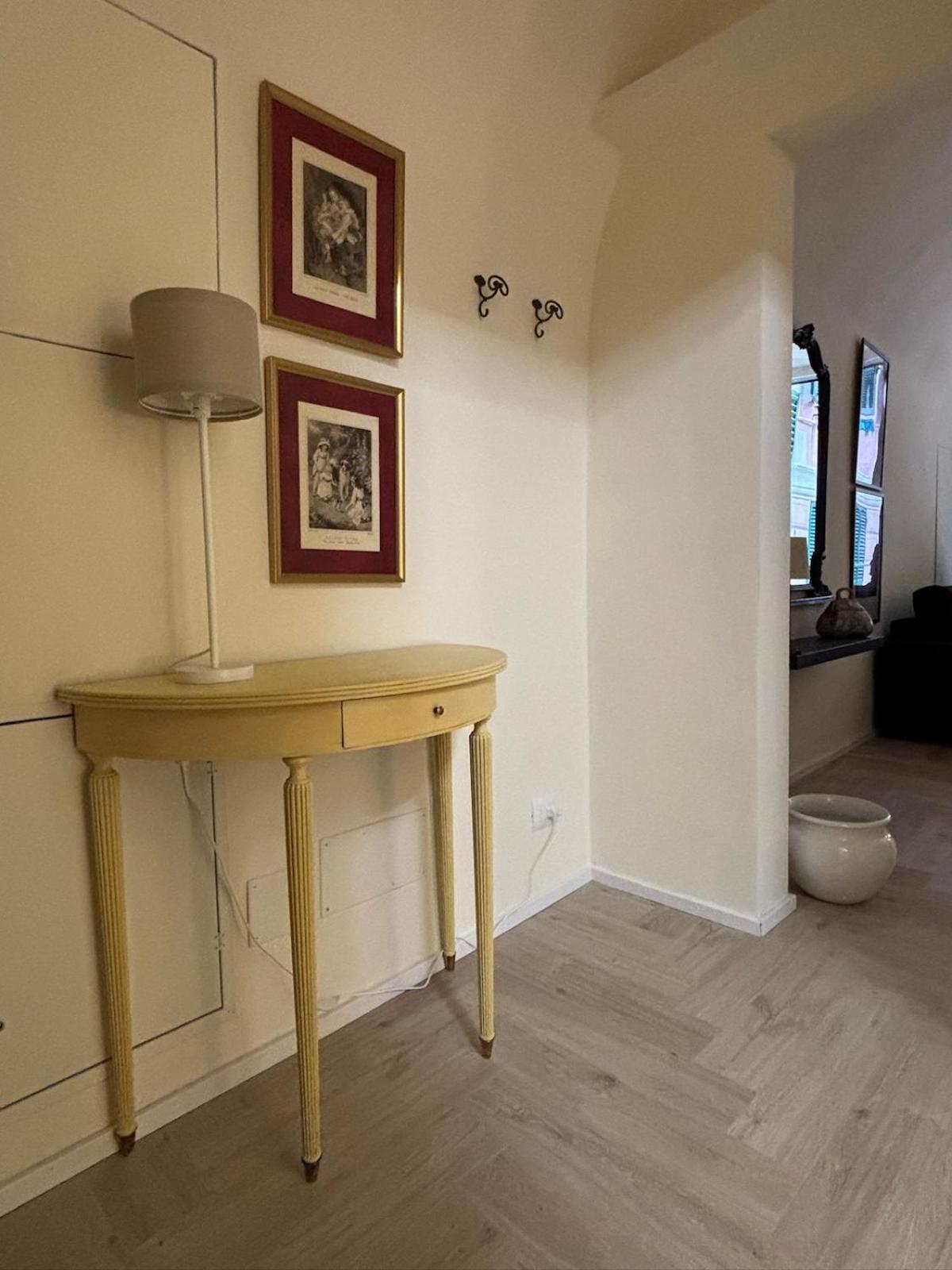 Apartment La Piazzetta Historic Center Old Port *