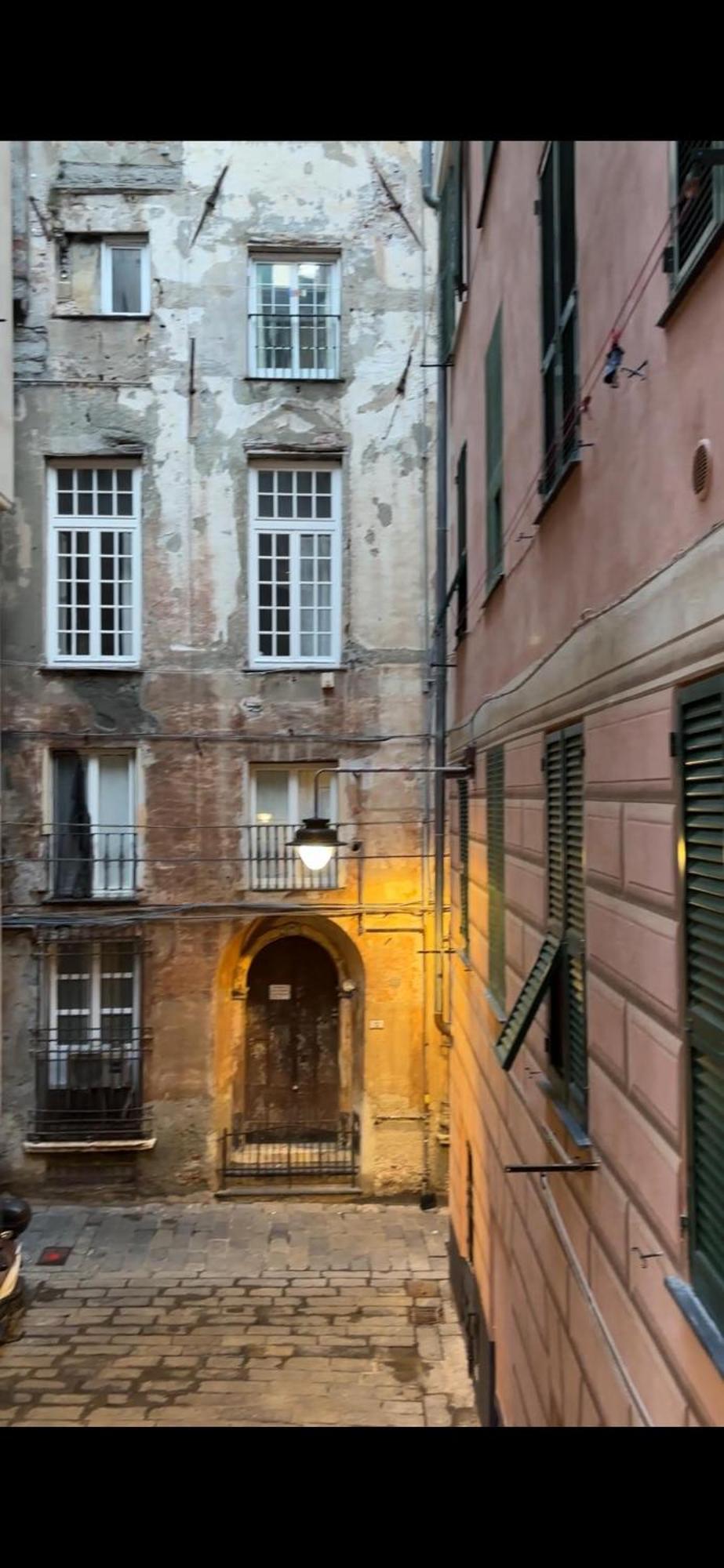 La Piazzetta Historic Center Old Port * Genua